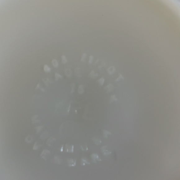 2 Vintage “Butterprint Pyrex bowls
